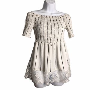 Iky & Me | Off Shoulder Ruched Chest Lace Trim Top •